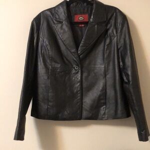Marc Mattie’s  women black Leather Jacket 
Size XL